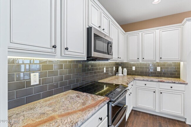 Building Photo - 4456 Covered Wagon Trl