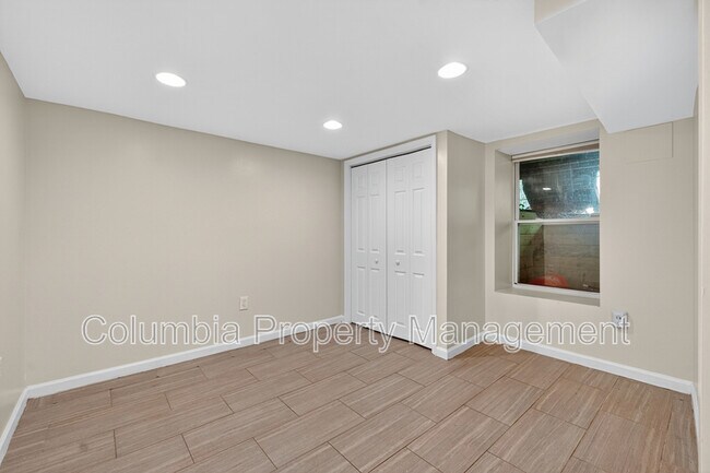 Building Photo - 3523 Warder St NW