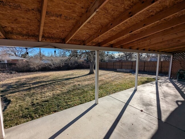 Building Photo - 6056 Simms St