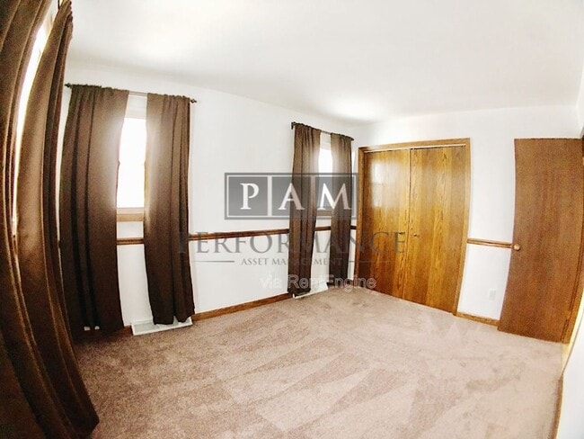Building Photo - 10903 N San Marino Dr
