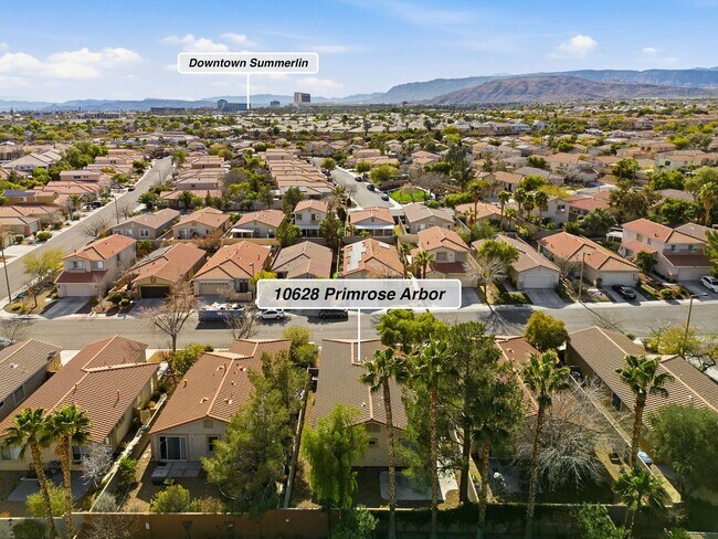 Building Photo - SUMMERLIN NORTH!!! SINGLE STORY!!! LARGE YARD!!! RECENTLY RENOVATED!!! NEW CARPET!!! NEAR DOWNTOW...