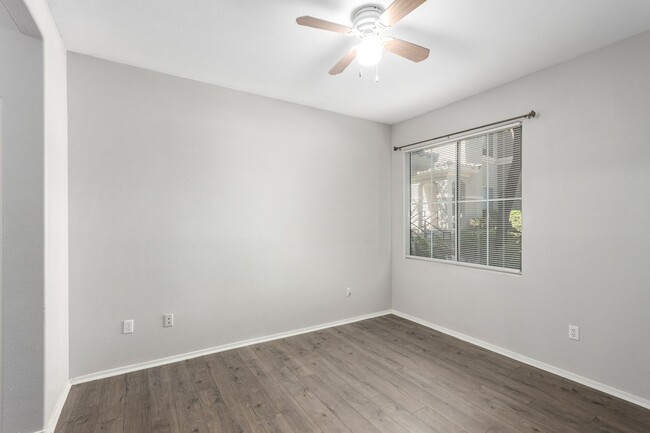 Building Photo - Luxury Living at The Falls - Ground floor ...