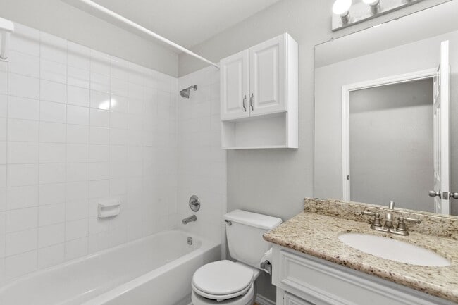 Building Photo - Stylish 2-Bed, 2-Bath Home with Unique Ups...