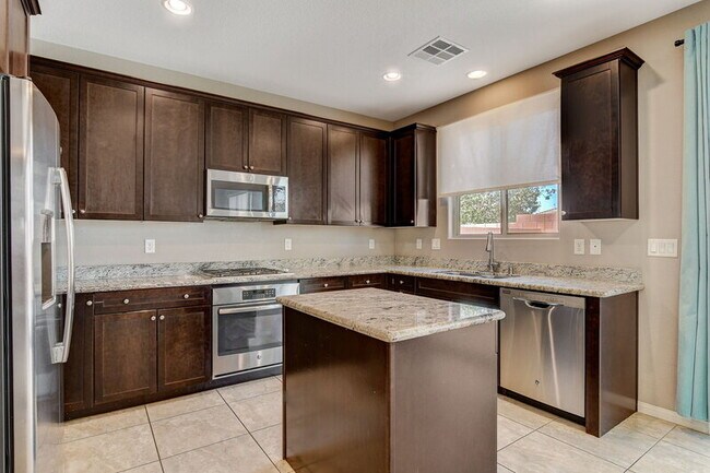 Building Photo - 1442 Brushback Ave