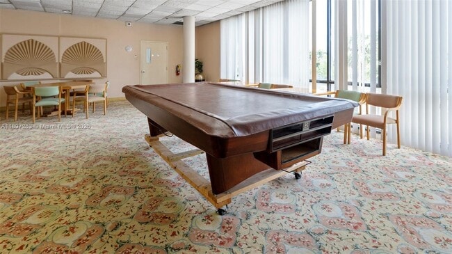 Building Photo - 3701 N Country Club Dr