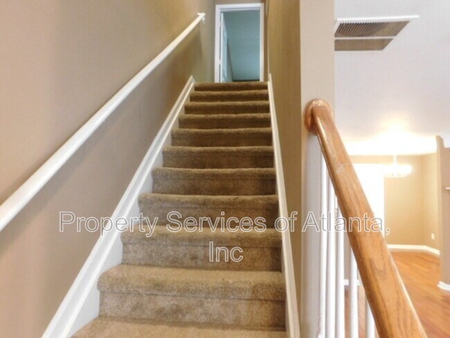 Building Photo - 1795 Devon Dr