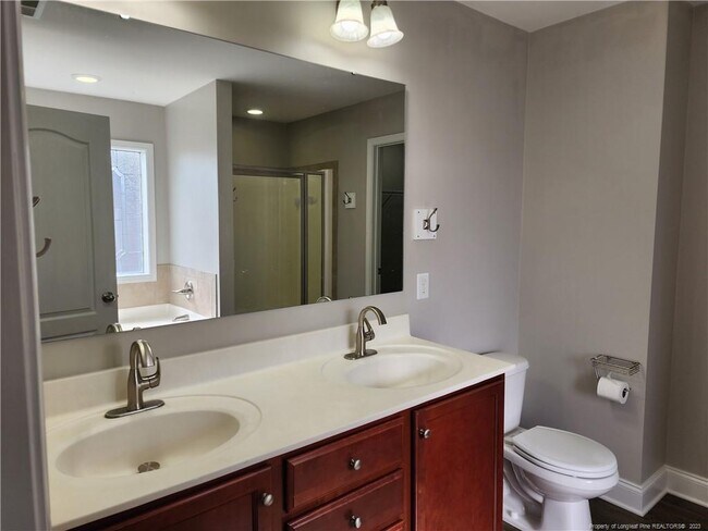 Building Photo - 471 Century Dr
