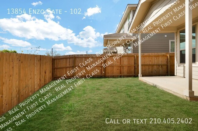 Building Photo - Come see this Alamo Ranch area oasis!