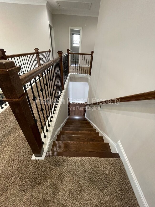 Building Photo - 600 Belton Ct