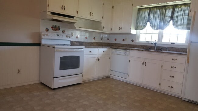 Building Photo - Charming 3-Bedroom Home Near Harford County Airport