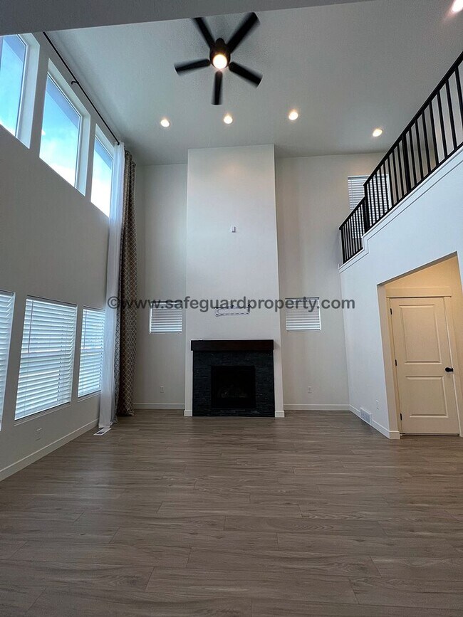 Building Photo - Fabulous Home in Eagle Mountain