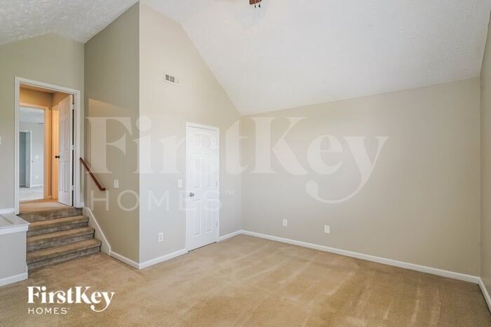 Building Photo - 308 Birchclay Point N