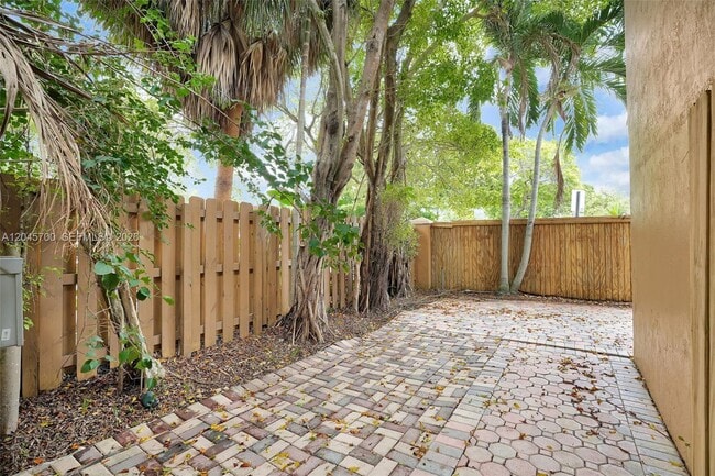 Building Photo - 8853 SW 108th Pl