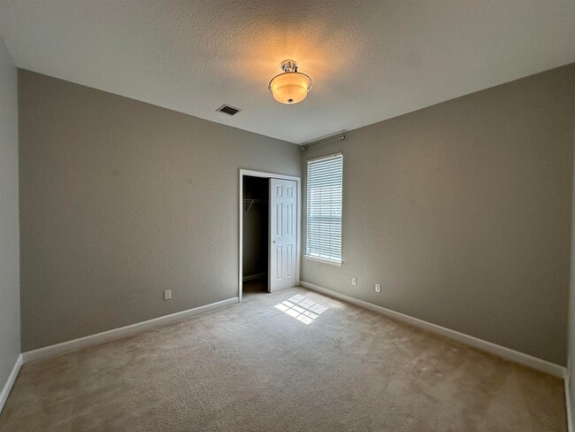 Building Photo - 3259 Newberry Blvd
