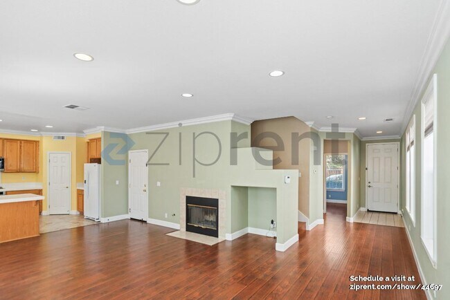 Building Photo - 5536 Cooney Pl