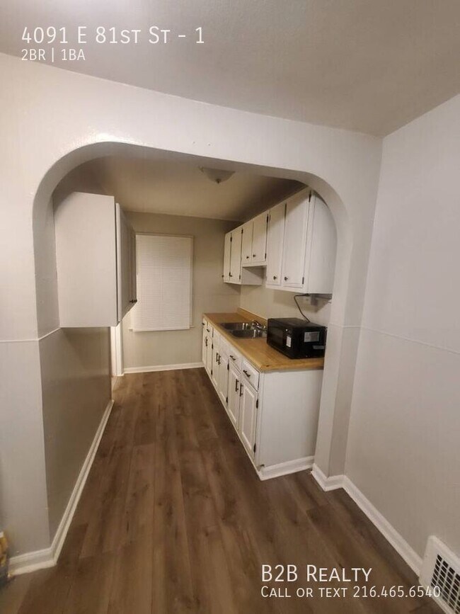 Building Photo - 4091 E 81st St