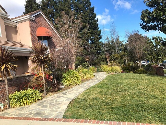 Building Photo - 12393 Beauchamps Ln