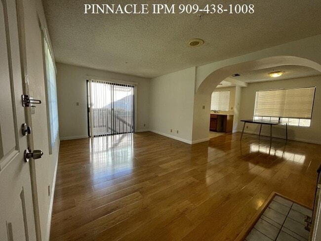 Building Photo - 745 Camino Real Ave #C