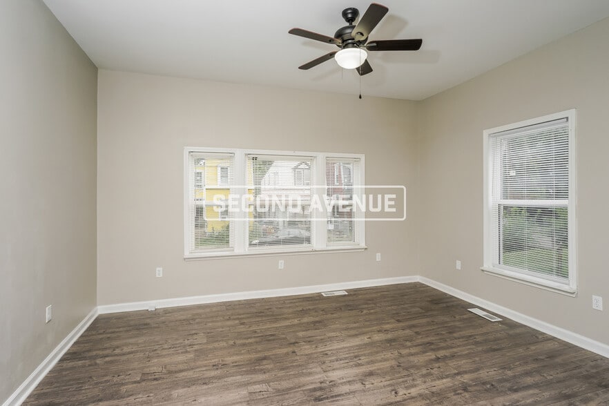 Building Photo - 916 Fairbanks Ave