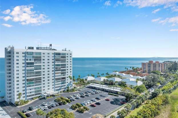 Building Photo - 7200 Sunshine Skyway Ln S