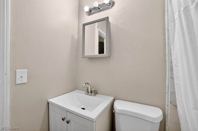 Building Photo - 17208 Lipton Ave