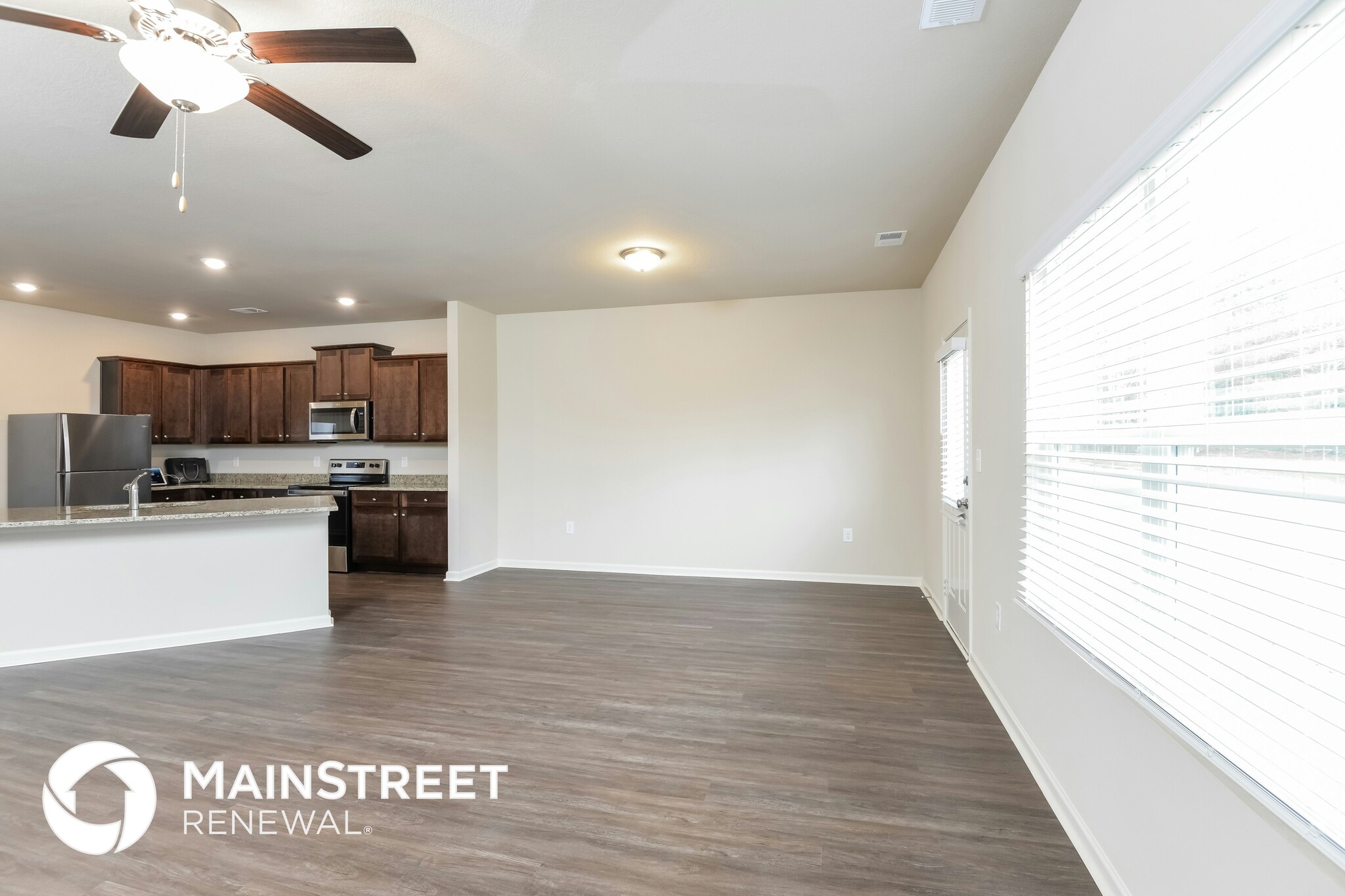 Building Photo - 250 Smith Glen Dr