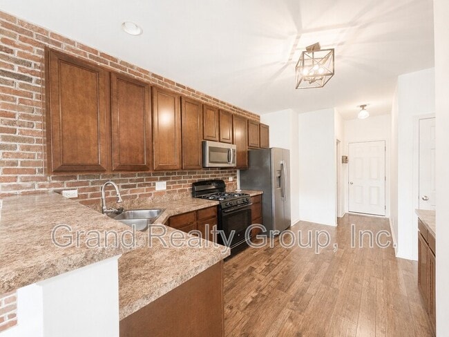 Building Photo - 376 S Jade Ln