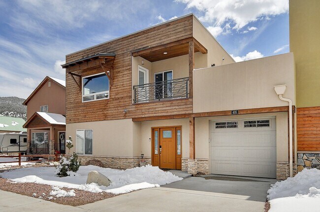 Building Photo - 405 Wood Ave
