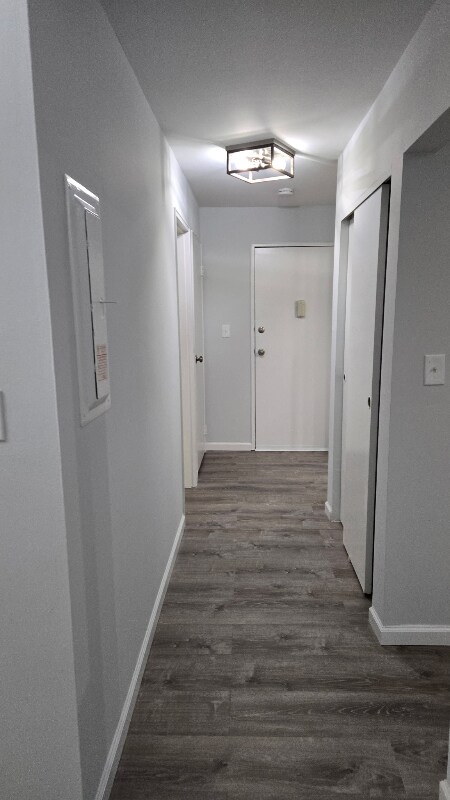 Building Photo - 808 Eves Dr