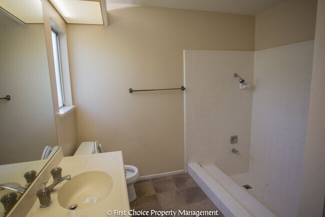 Building Photo - 6794 Rycroft Dr