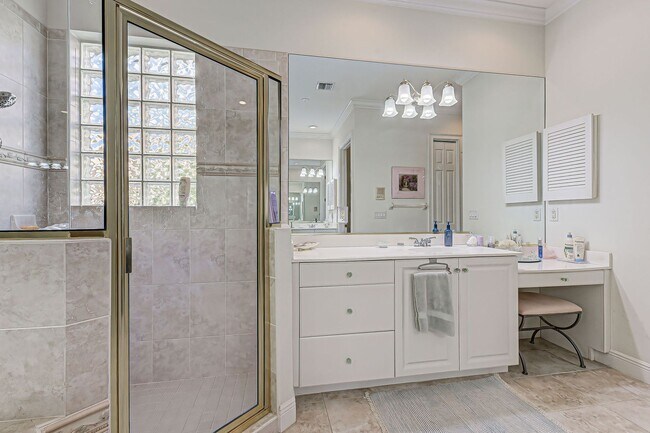 Building Photo - 3br/2ba Pool Home in Venetia