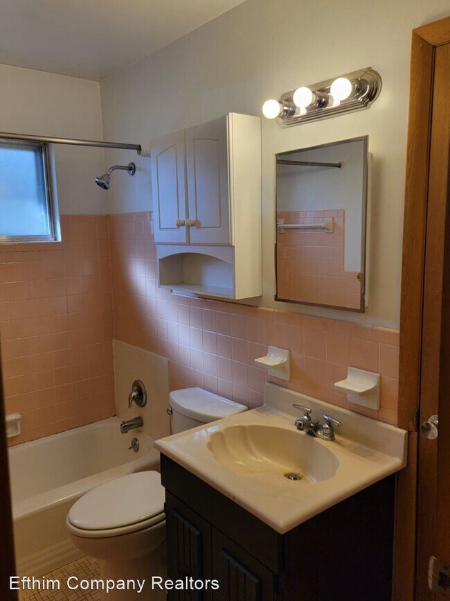 Building Photo - 3 br, 2 bath House - 8743 Pardee Lane