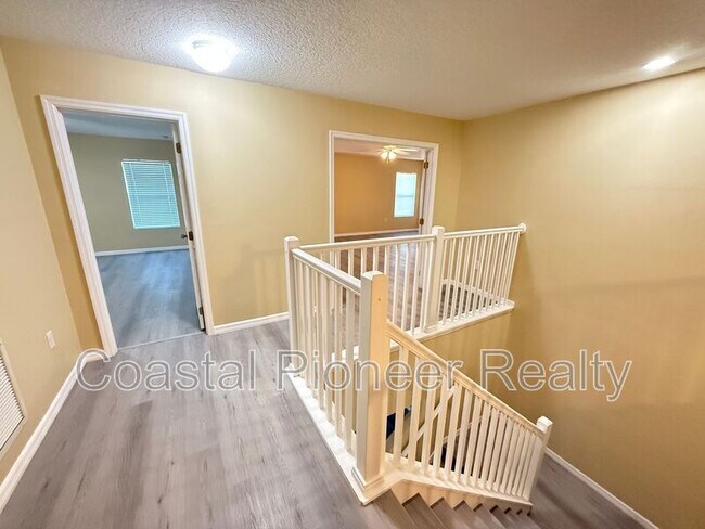 Building Photo - 10337 Stratford Pointe Ave