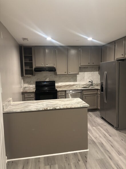 Building Photo - 1495 Lowell Ct