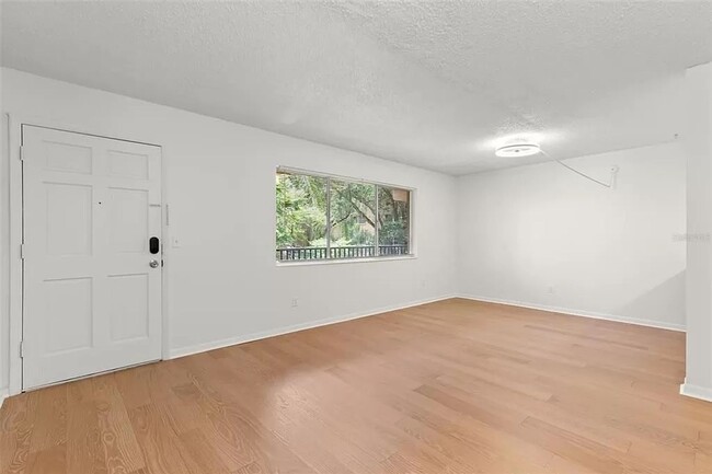 Building Photo - Welcome to Belleair Bluffs!!!!