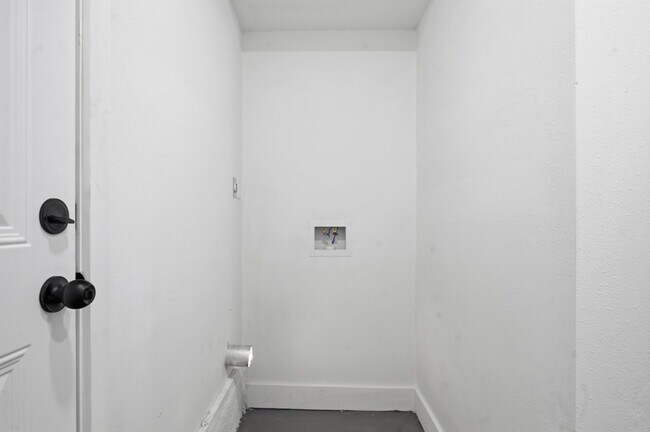Building Photo - 1213 Patton Dr