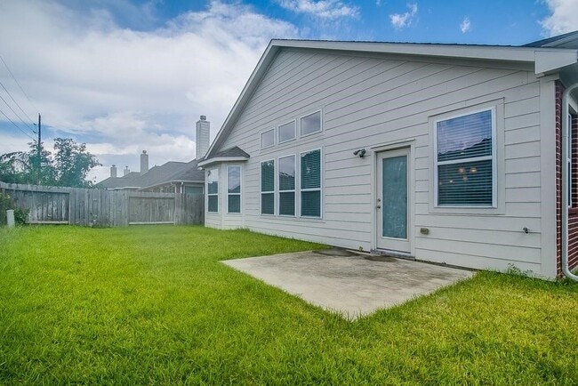 Building Photo - 5803 Cedar Field Way