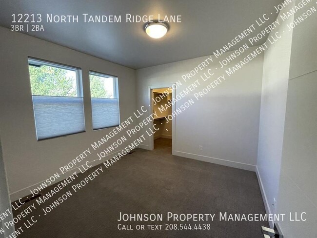 Building Photo - 12213 N Tandem Ridge Ln