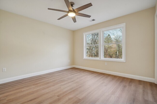 Building Photo - 11 Washington Ave