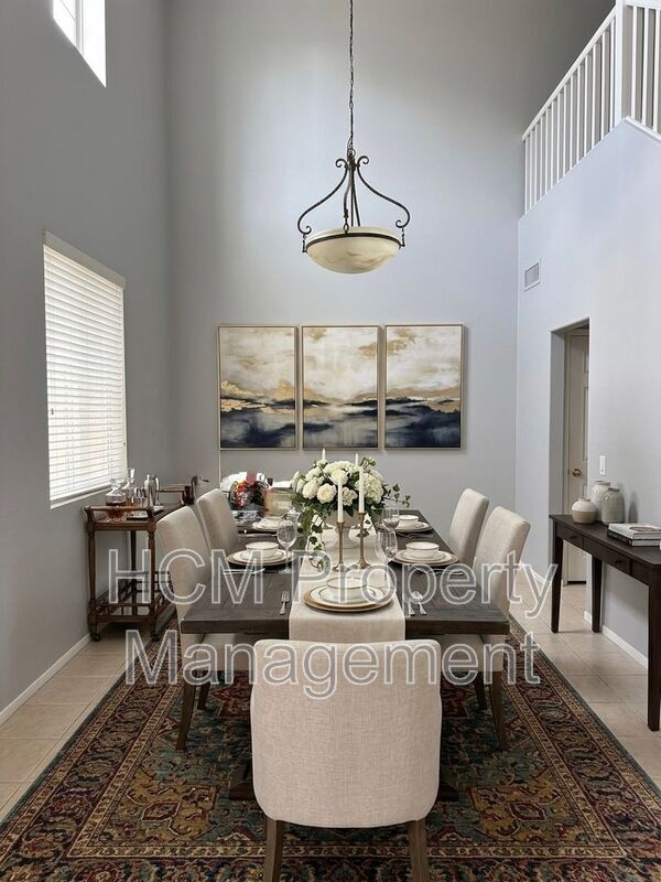 Building Photo - 651 N Jensen Pl