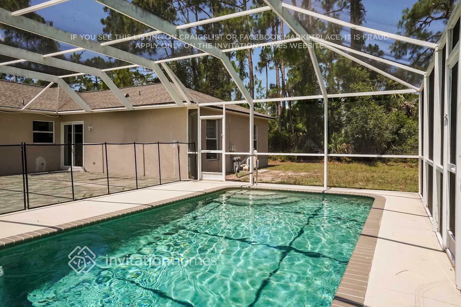 Building Photo - 3002 Alesio Ave