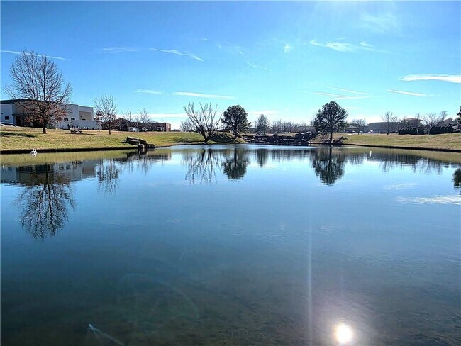 Building Photo - 7180 Sundrop's Ct