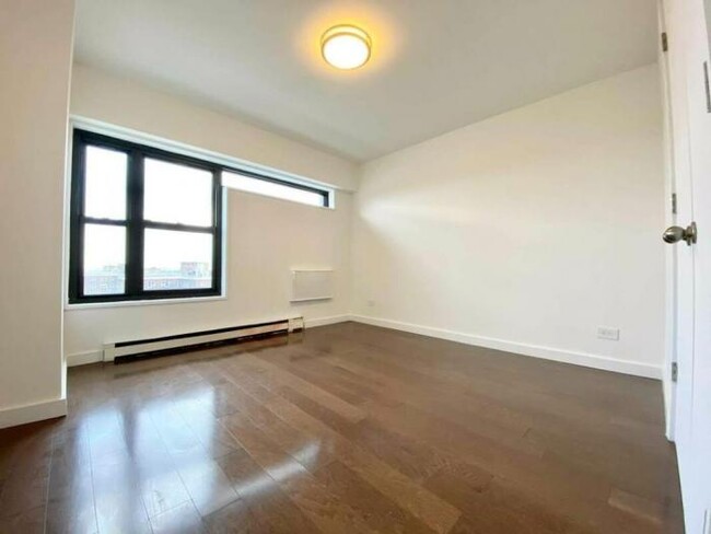 Building Photo - 3 bedroom in New York NY 10027