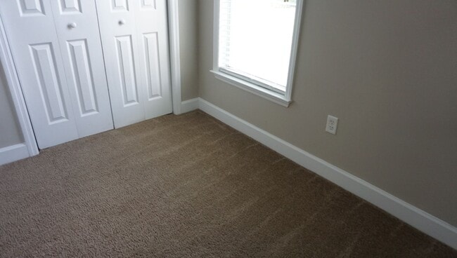 Building Photo - Luxury in Lakeland, GA
