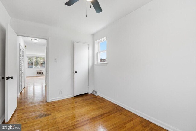 Building Photo - 3953 Lankenau Ave