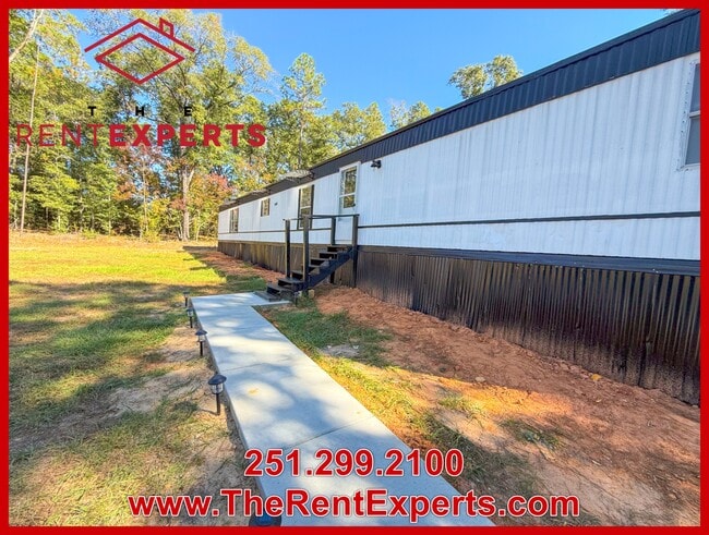 Building Photo - 6360 Mauvilla Dr W