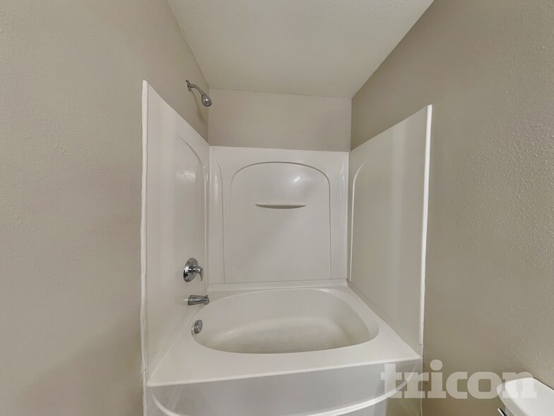 Building Photo - 5251 Grays Ridge Dr