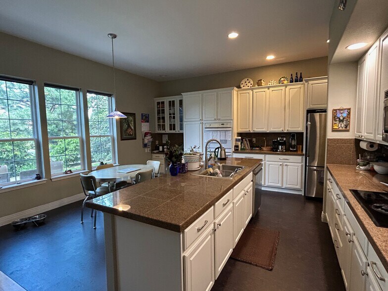 Shared kitchen space - 16909 W 63rd Ln