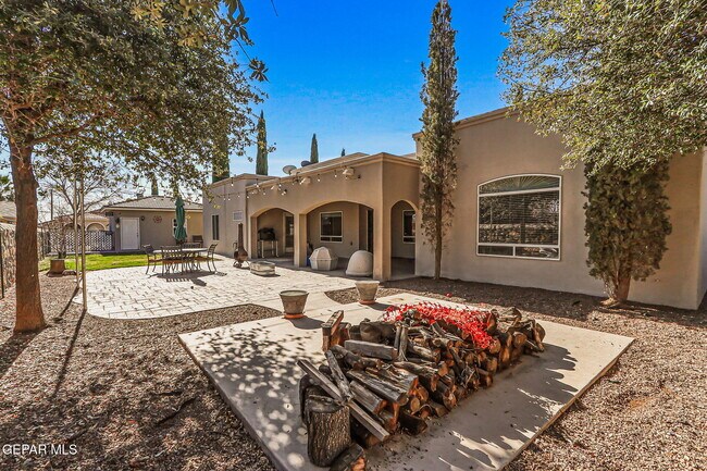 Building Photo - 312 Desert Garden Dr