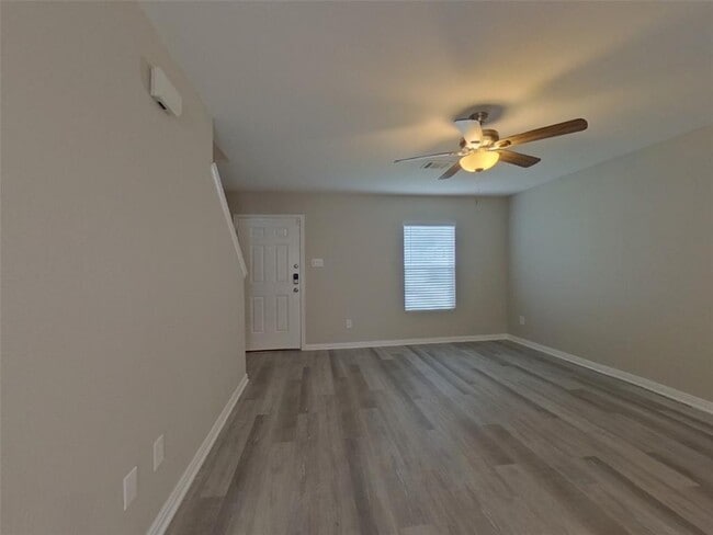 Building Photo - 15684 Del Norte Dr